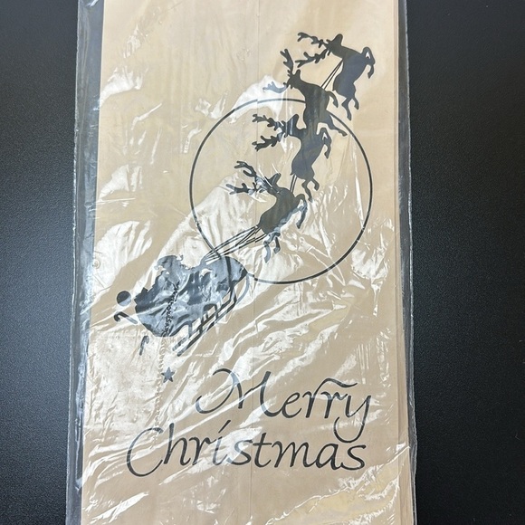 Lindley 8 Christmas Luminary Bags Winter Santa Sleigh & Reindeer Merry Christmas - Picture 5 of 6